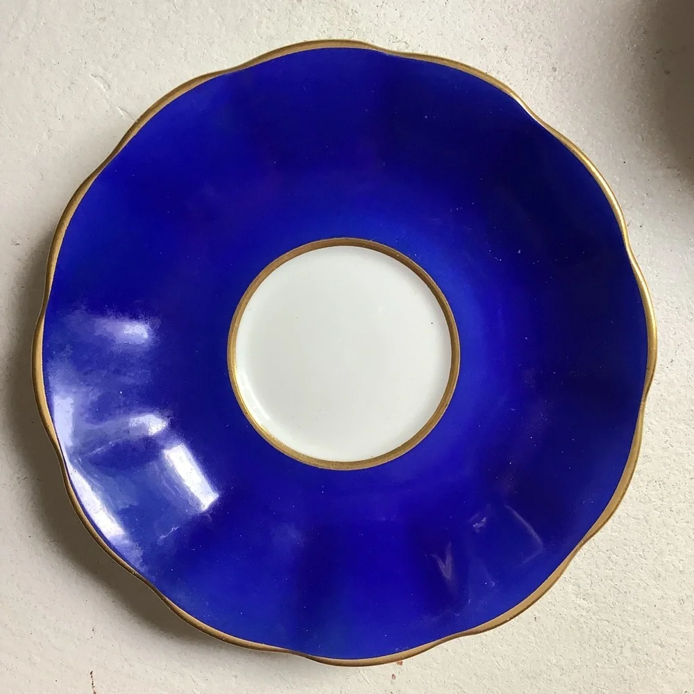 Royal Albert Tea Cup & Saucer England - Picture 4 of 10